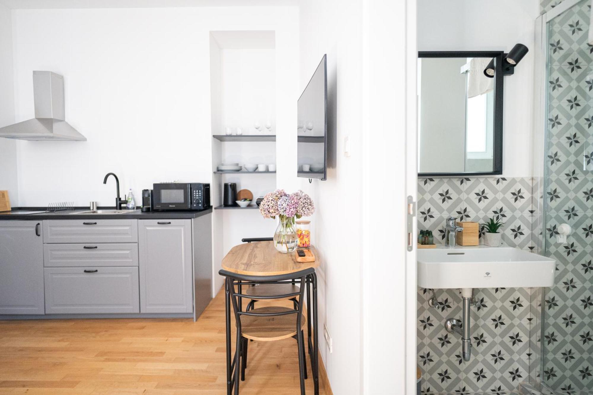 Wally Apartments By Flat White - With Elevator Zagreb Bagian luar foto