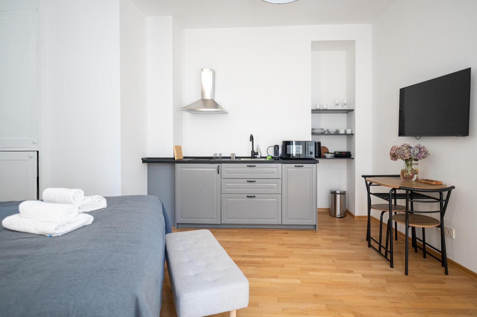 Wally Apartments By Flat White - With Elevator Zagreb Bagian luar foto